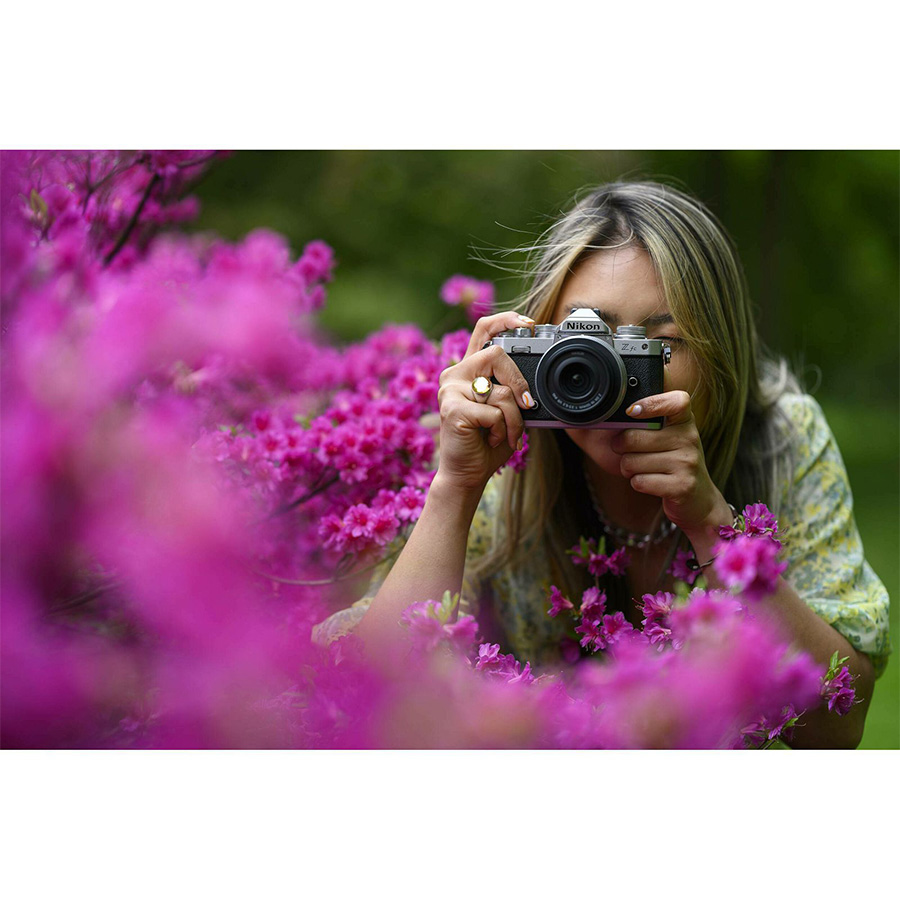 Fotoaparat Nikon Z fc Silver + 28 SE Kit - Image 21